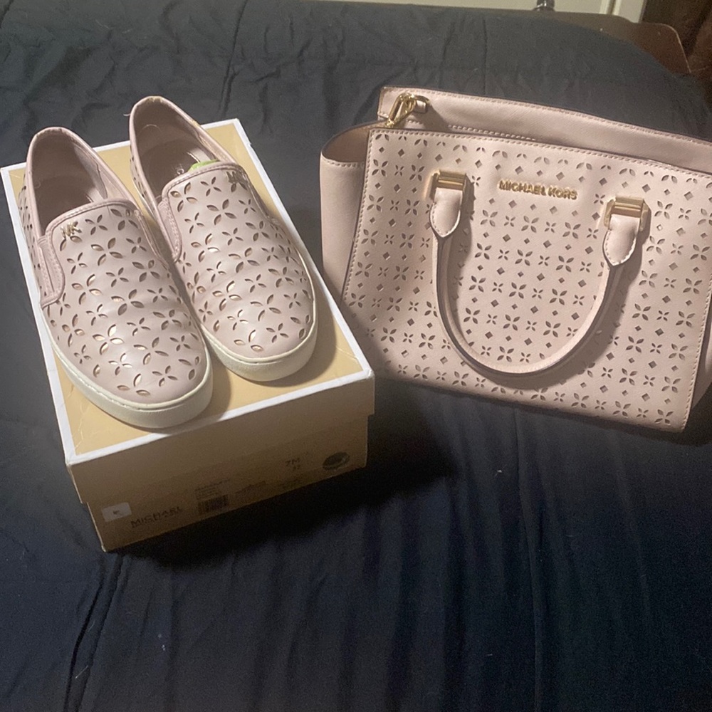 Michael Kors crossbody and matching shoes